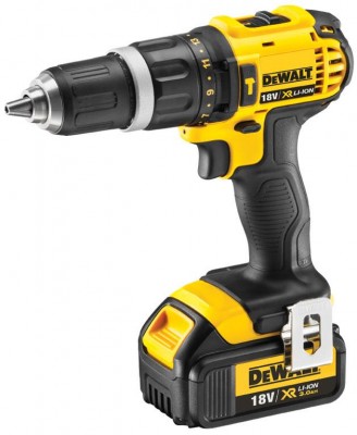 DEWALT Akumulátorový příklepový vrtací šroubovák DCD785L2 - 2 x aku 